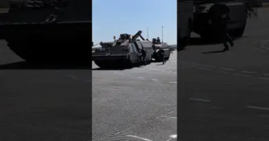 14 Juillet, un Leclerc tombe en panne devant la tribune officielle 😱 !