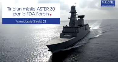 1er tir Aster 30 de combat équipé de sa charge militaire effectué par la FDA Forbin