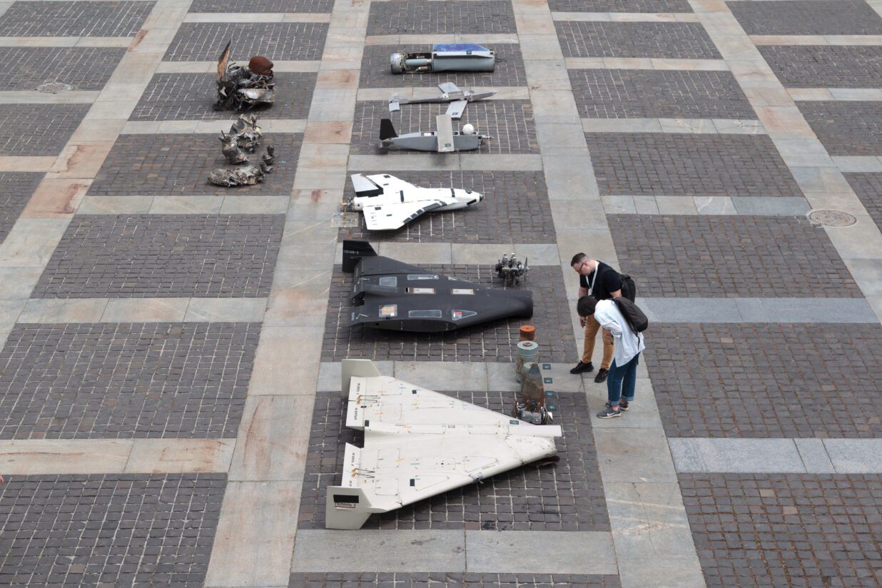 Davantage de drones et de missiles russes et moins de moyens de DCA pour les Ukrainiens