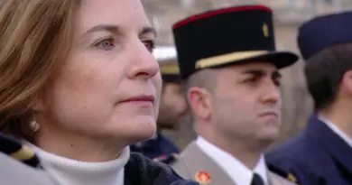 Hommage populaire aux treize militaires morts pour la France au Mali (2019)