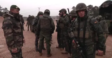 La Légion étrangère francaise s’entraine avec la Légion espagnole La Cavalerie mars 2017 (vf).