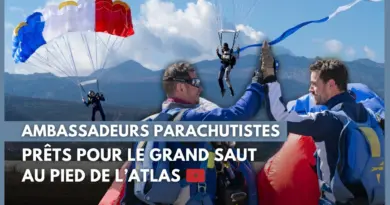 Les Ambassadeurs parachutistes de l’armée de l’Air et de l’Espace au pied de l’Atlas