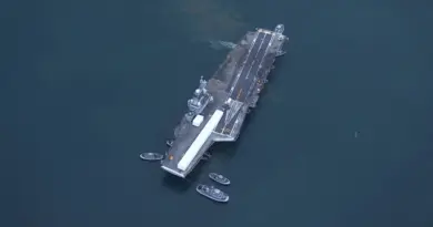 [MODERNISATION DU CHARLES DE GAULLE] Entrée au bassin Vauban