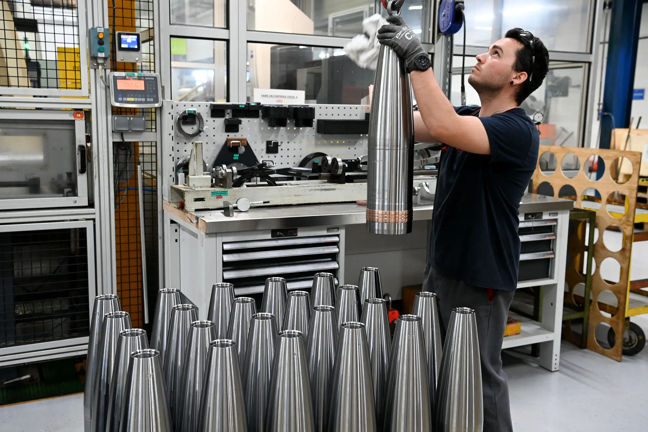 «On s’occupe du sensible, de la haute technicité» : dans le Berry, l’usine KNDS tourne à plein régime pour fournir des obus à l’Ukraine