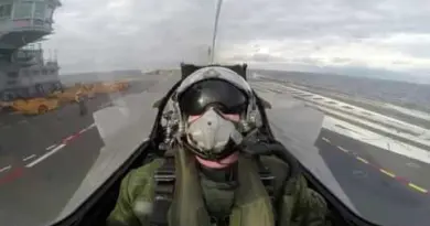 Pilotes de Rafale : qualification à l’appontage