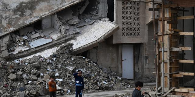Syrie : plus de 400 000 enfants pourraient souffrir de « malnutrition sévère » après la suspension de l’aide américaine, alerte une ONG