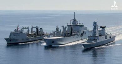 Triple ravitaillement à la mer pour le BRF Jacques Chevallier