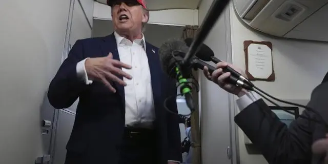 Trump, « très mécontent » de son échange avec Poutine, évoque de possibles nouvelles sanctions contre la Russie
